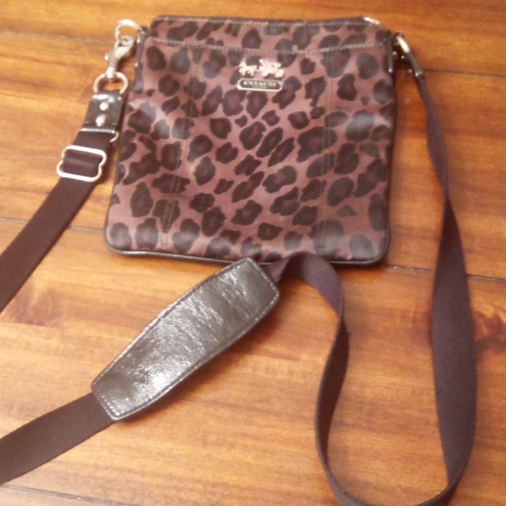 Coach crossbody purse - Picture 2 of 7